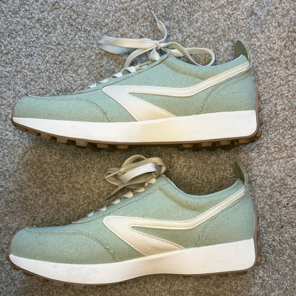 Dolce Vita DV Braiden Sage Green Avacado Womens Lifestyle Sneakers size 10 - Picture 4 of 11